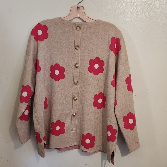 Tahari Light Beige Sweater with Pink Detail - Picture 3 of 7